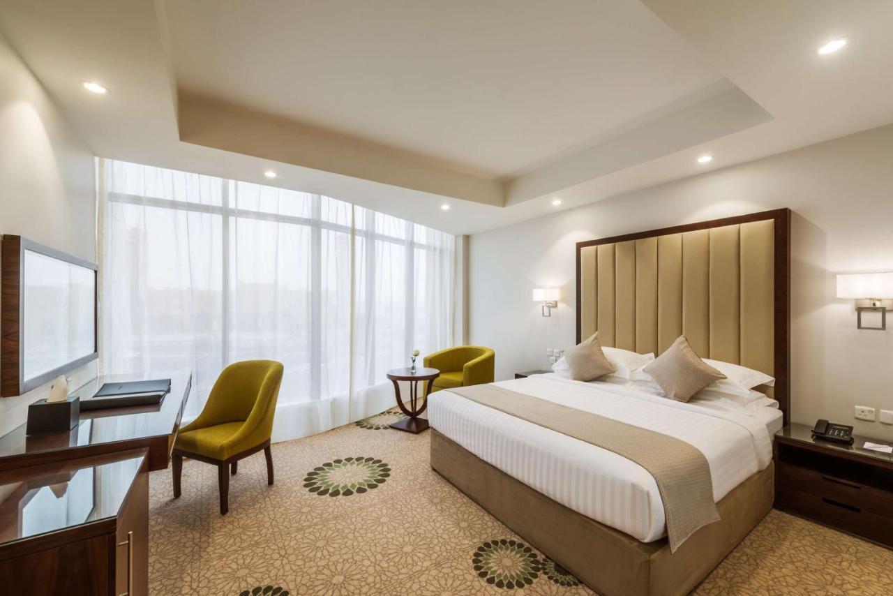 Hotel Western Center 4*