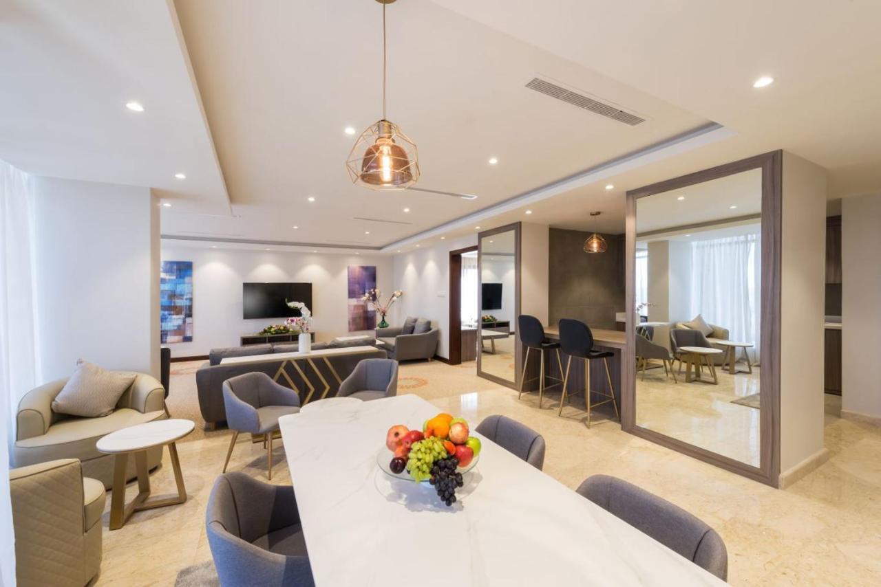 Hotel Western Center 4*